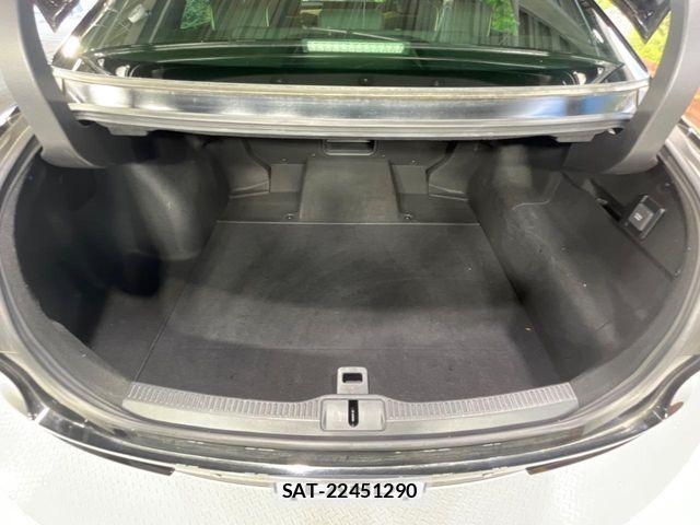 Toyota Crown Crossover 2023-05 7500029-9
