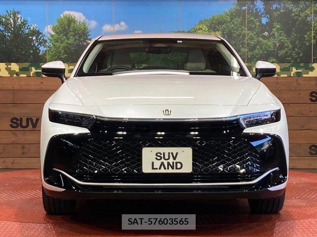 Toyota Crown Crossover 2023-06 7500030-13