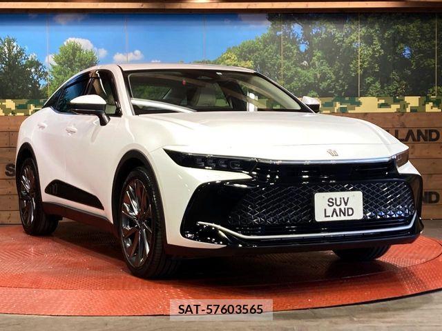 Toyota Crown Crossover 2023-06 7500030-15