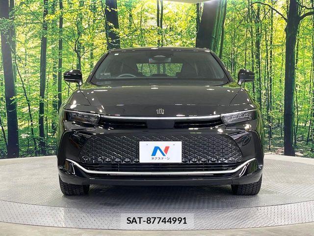 Toyota Crown Crossover 2023-03 7500032-13