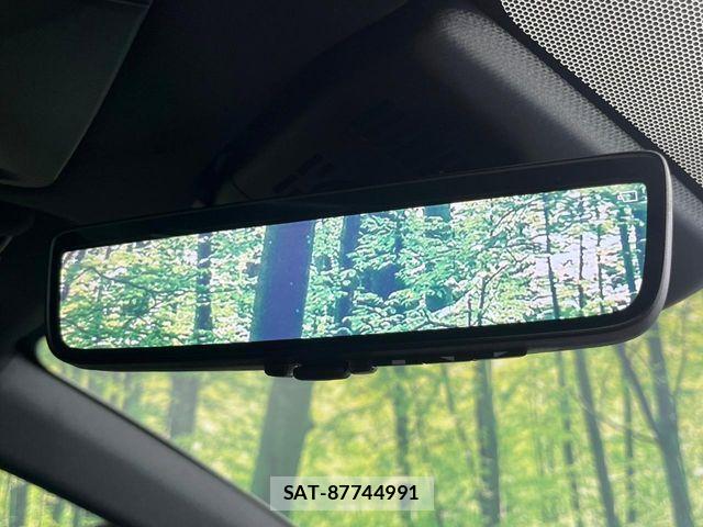 Toyota Crown Crossover 2023-03 7500032-6