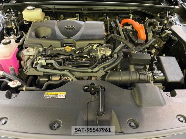 Toyota Crown Crossover 2023-02 7561970-16