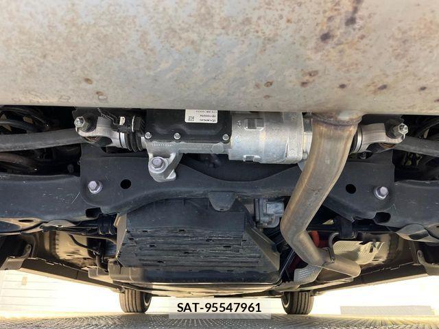 Toyota Crown Crossover 2023-02 7561970-17