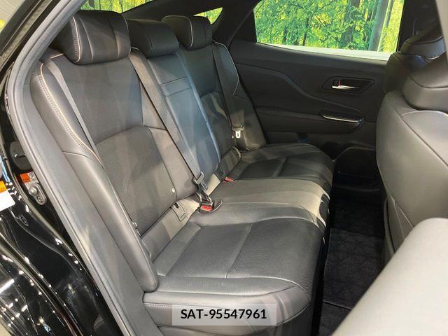 Toyota Crown Crossover 2023-02 7561970-8