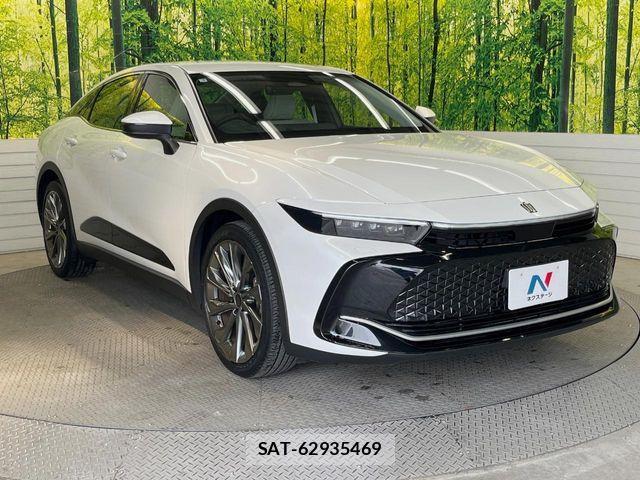 Toyota Crown Crossover 2023-03 7561971-17