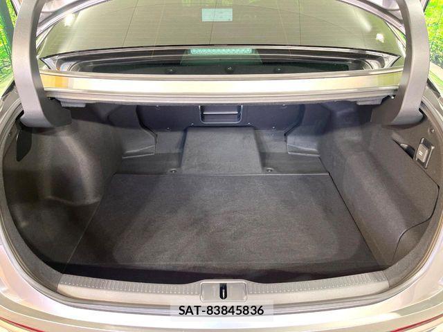 Toyota Crown Crossover 2023-10 7561972-9