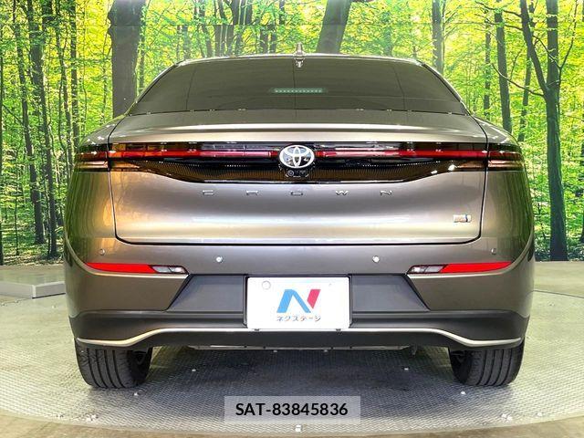 Toyota Crown Crossover 2023-10 7561972-14
