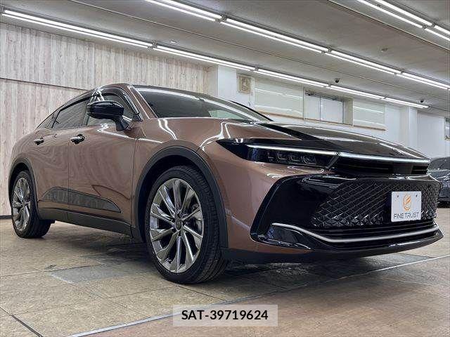 Toyota Crown Crossover 2023-03 7615767-13