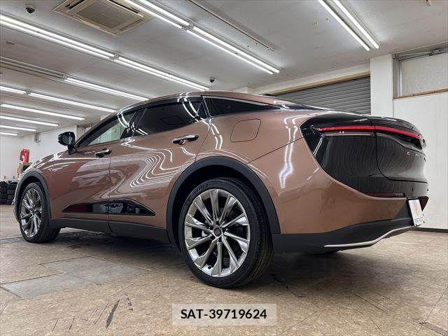 Toyota Crown Crossover 2023-03 7615767-17