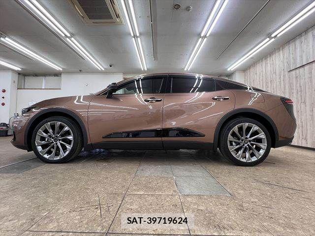 Toyota Crown Crossover 2023-03 7615767-18