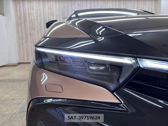Toyota Crown Crossover 2023-03 7615767-20