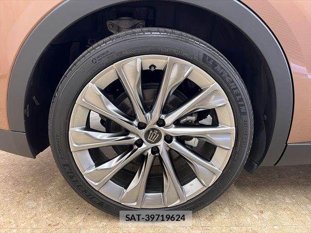 Toyota Crown Crossover 2023-03 7615767-23