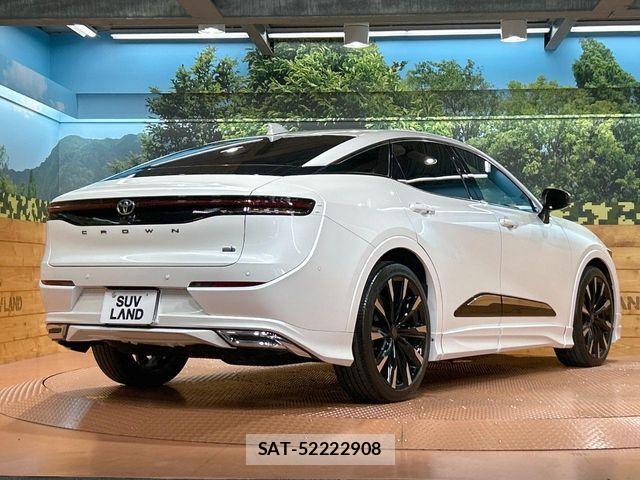 Toyota Crown Crossover 2023-09 7615750-16