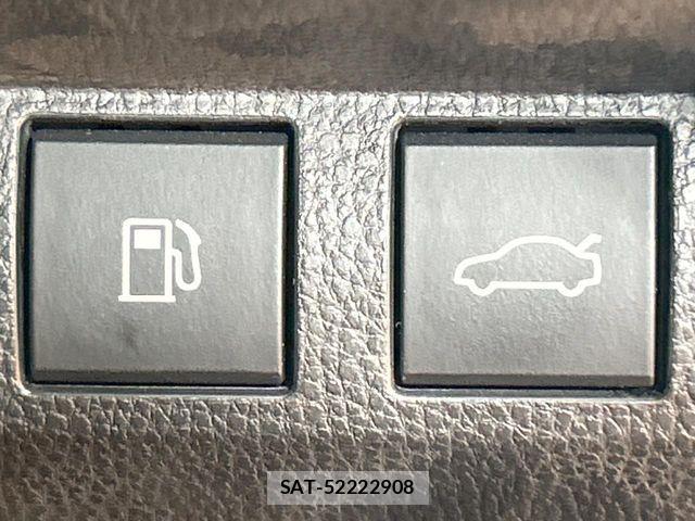 Toyota Crown Crossover 2023-09 7615750-6