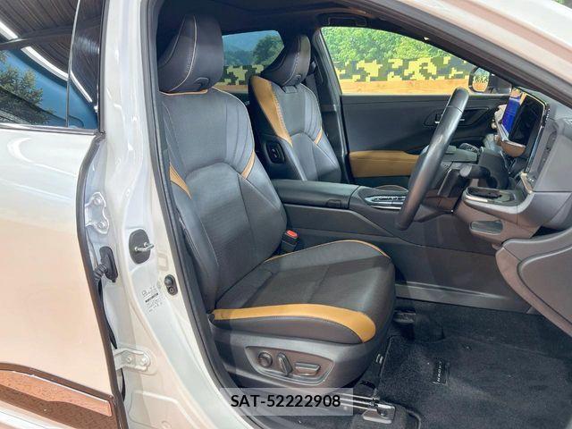 Toyota Crown Crossover 2023-09 7615750-8