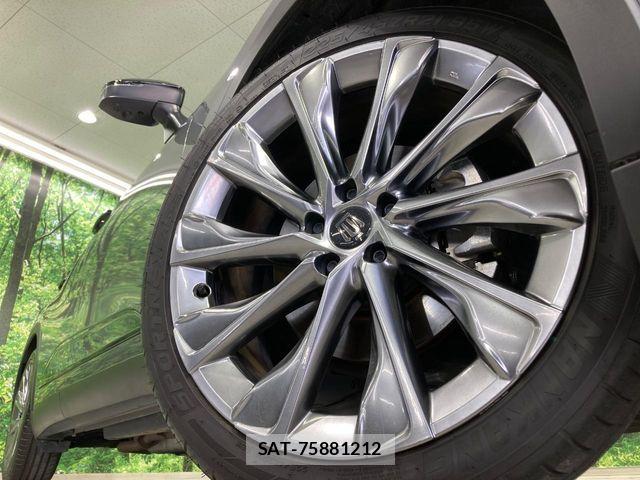 Toyota Crown Crossover 2023-04 7615764-11