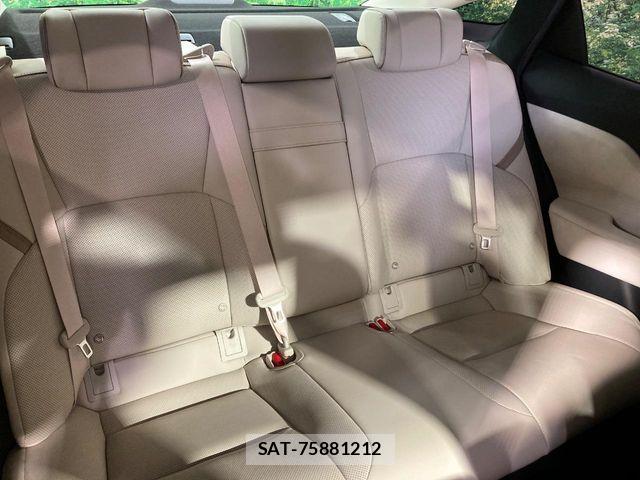 Toyota Crown Crossover 2023-04 7615764-8