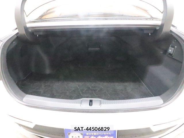 Toyota Crown Crossover 2024-02 7615758-10