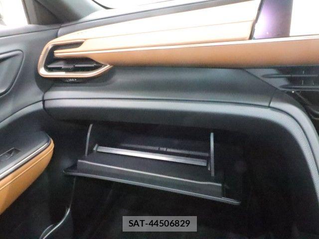 Toyota Crown Crossover 2024-02 7615758-26