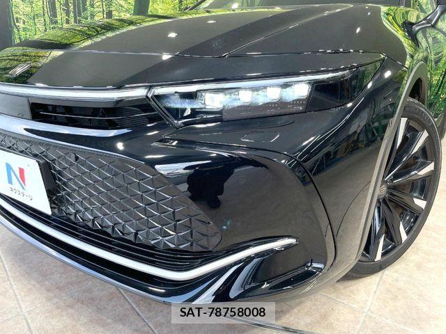 Toyota Crown Crossover 2023-07 7615756-11