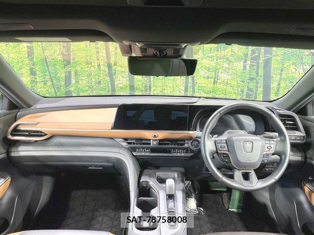 Toyota Crown Crossover 2023-07 7615756-1