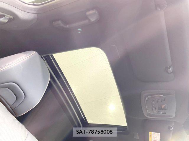 Toyota Crown Crossover 2023-07 7615756-2