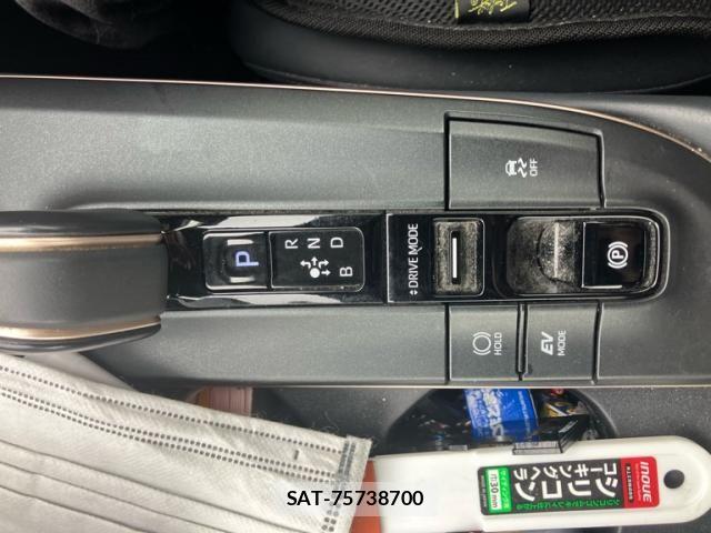 Toyota Crown Crossover 2024-01 7615766-12
