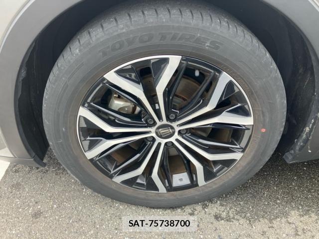 Toyota Crown Crossover 2024-01 7615766-23