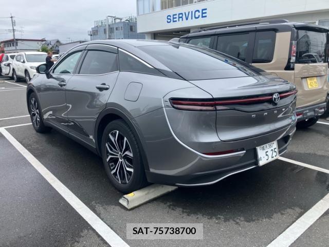Toyota Crown Crossover 2024-01 7615766-4