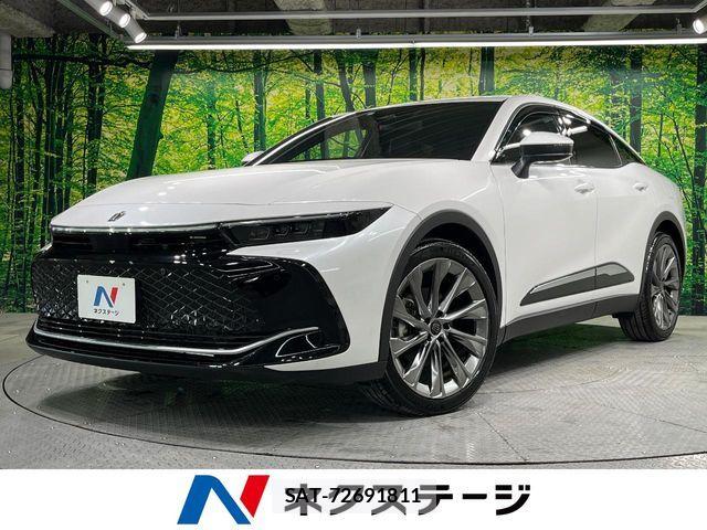 Toyota Crown Crossover 2023-04 7615762-0