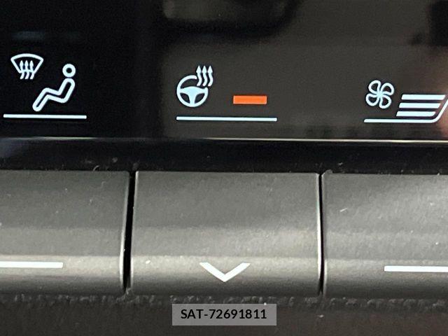 Toyota Crown Crossover 2023-04 7615762-5