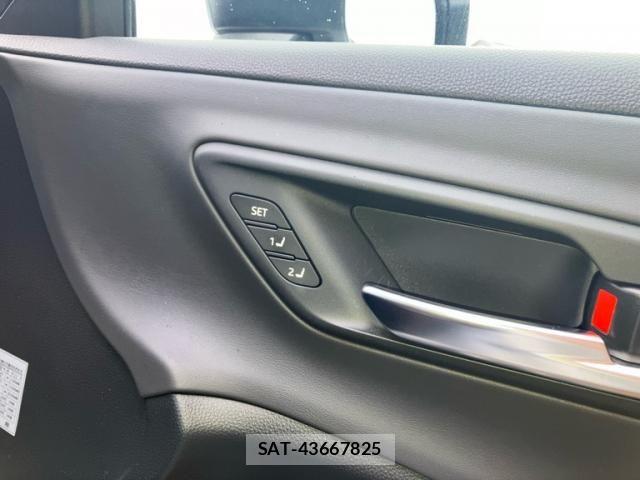 Toyota Crown Crossover 2023-03 7615765-9