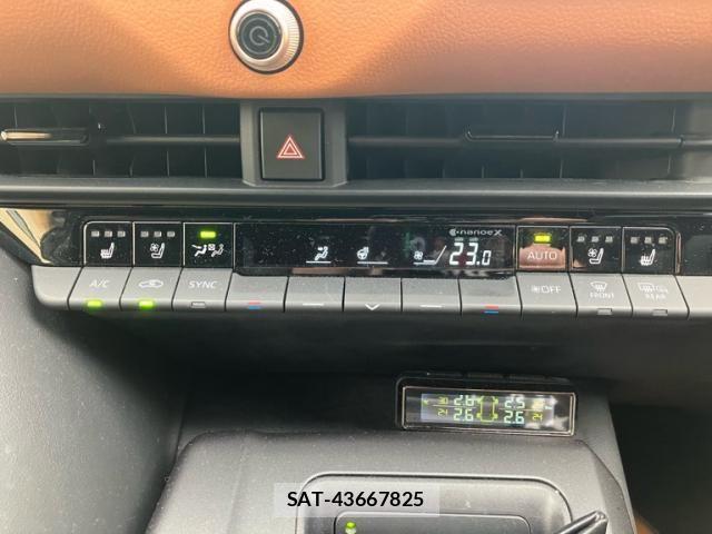 Toyota Crown Crossover 2023-03 7615765-18