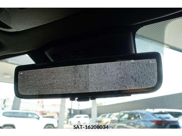 Toyota Crown Crossover 2022-12 7615759-1