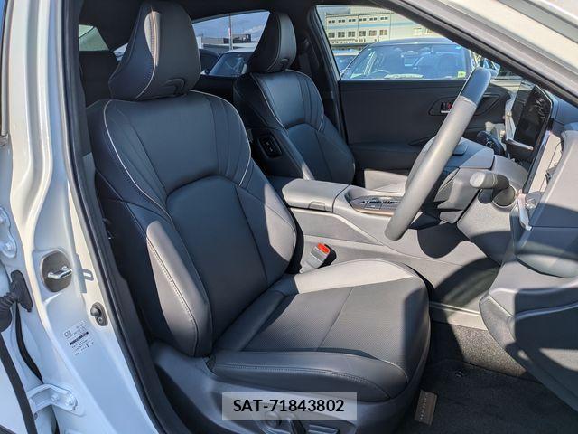 Toyota Crown Crossover 2023-07 7615761-14
