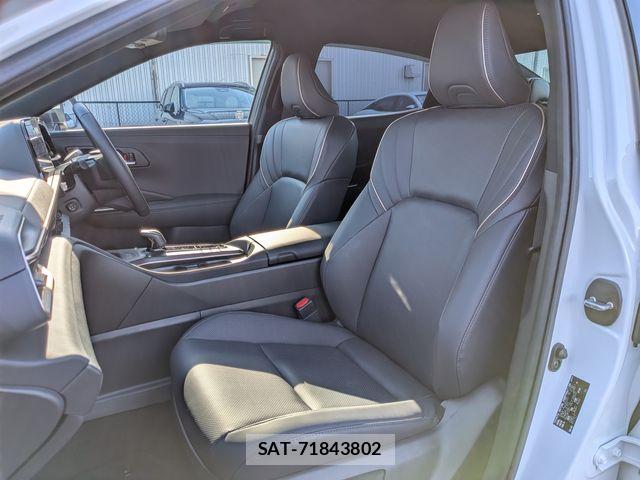 Toyota Crown Crossover 2023-07 7615761-17