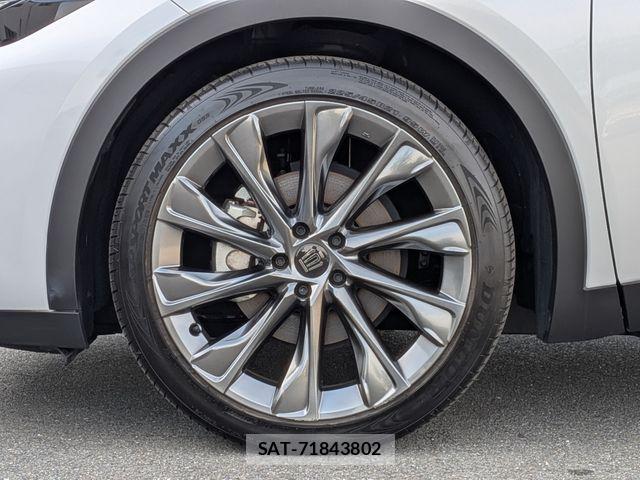 Toyota Crown Crossover 2023-07 7615761-28
