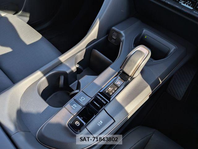Toyota Crown Crossover 2023-07 7615761-7
