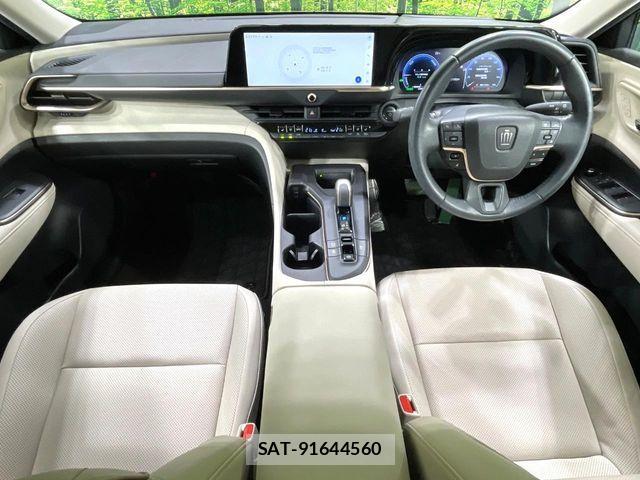 Toyota Crown Crossover 2023-10 7615760-1