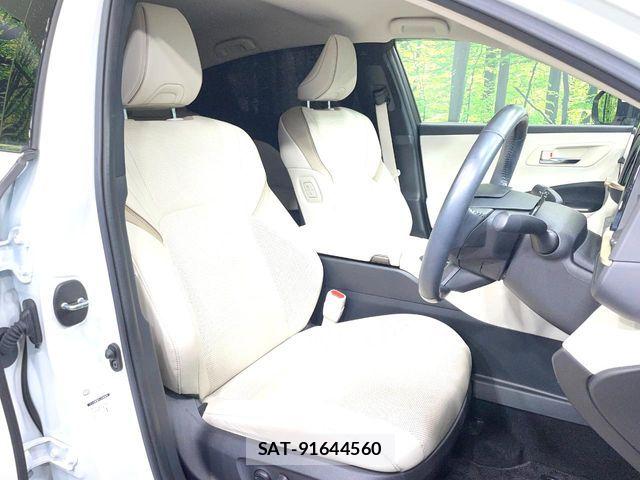 Toyota Crown Crossover 2023-10 7615760-7