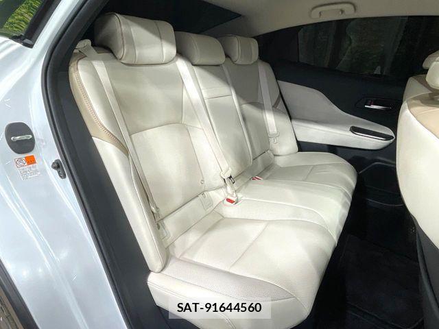 Toyota Crown Crossover 2023-10 7615760-8