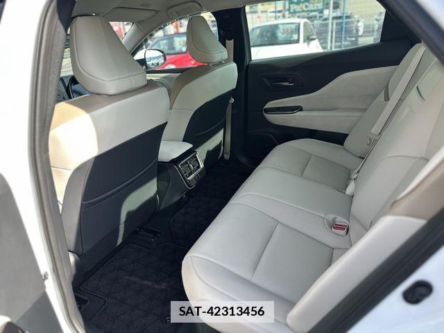 Toyota Crown Crossover 2025-02 7722129-15