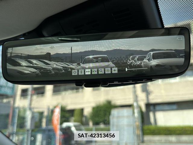 Toyota Crown Crossover 2025-02 7722129-8