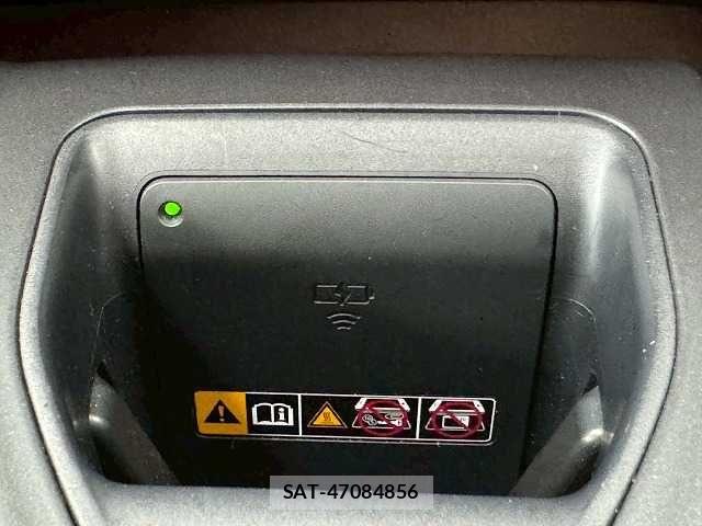 Toyota Crown Crossover 2022-10 7722127-11