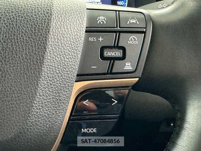 Toyota Crown Crossover 2022-10 7722127-6