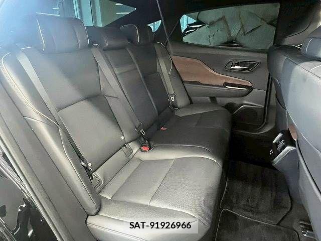 Toyota Crown Crossover 2022-11 7722131-4