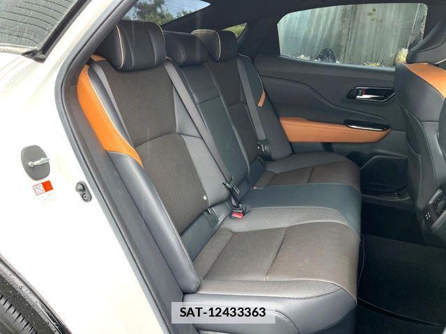 Toyota Crown Crossover 2023-08 7722125-12