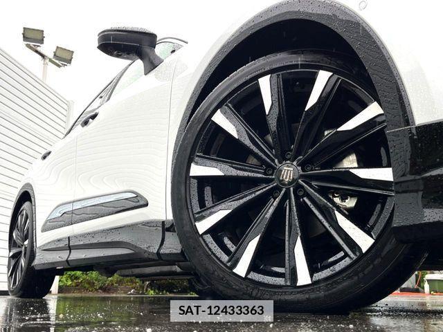 Toyota Crown Crossover 2023-08 7722125-16