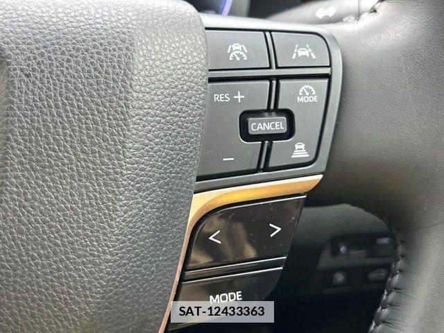 Toyota Crown Crossover 2023-08 7722125-7