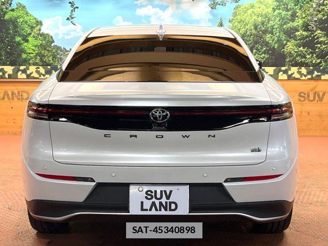 Toyota Crown Crossover 2023-10 7722126-16